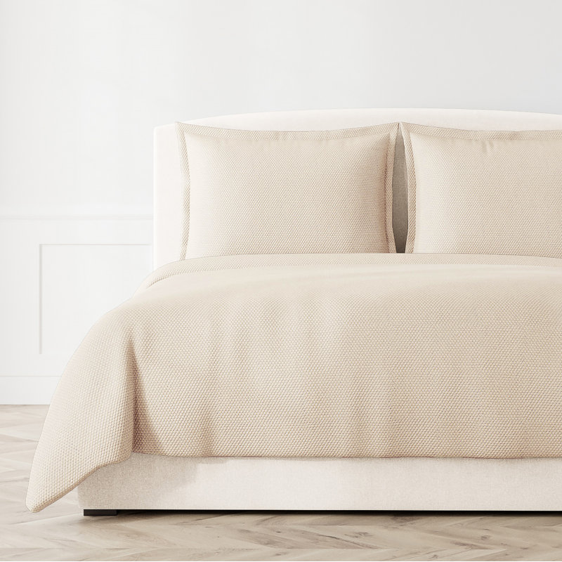 Ann Gish Coverlet, Ecru, King Coverlet / Bedspread