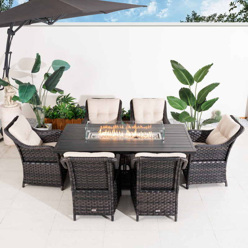 Ensemble repas pour 6 personnes en osier avec table rectangulaire Aliaksey, coussins inclus