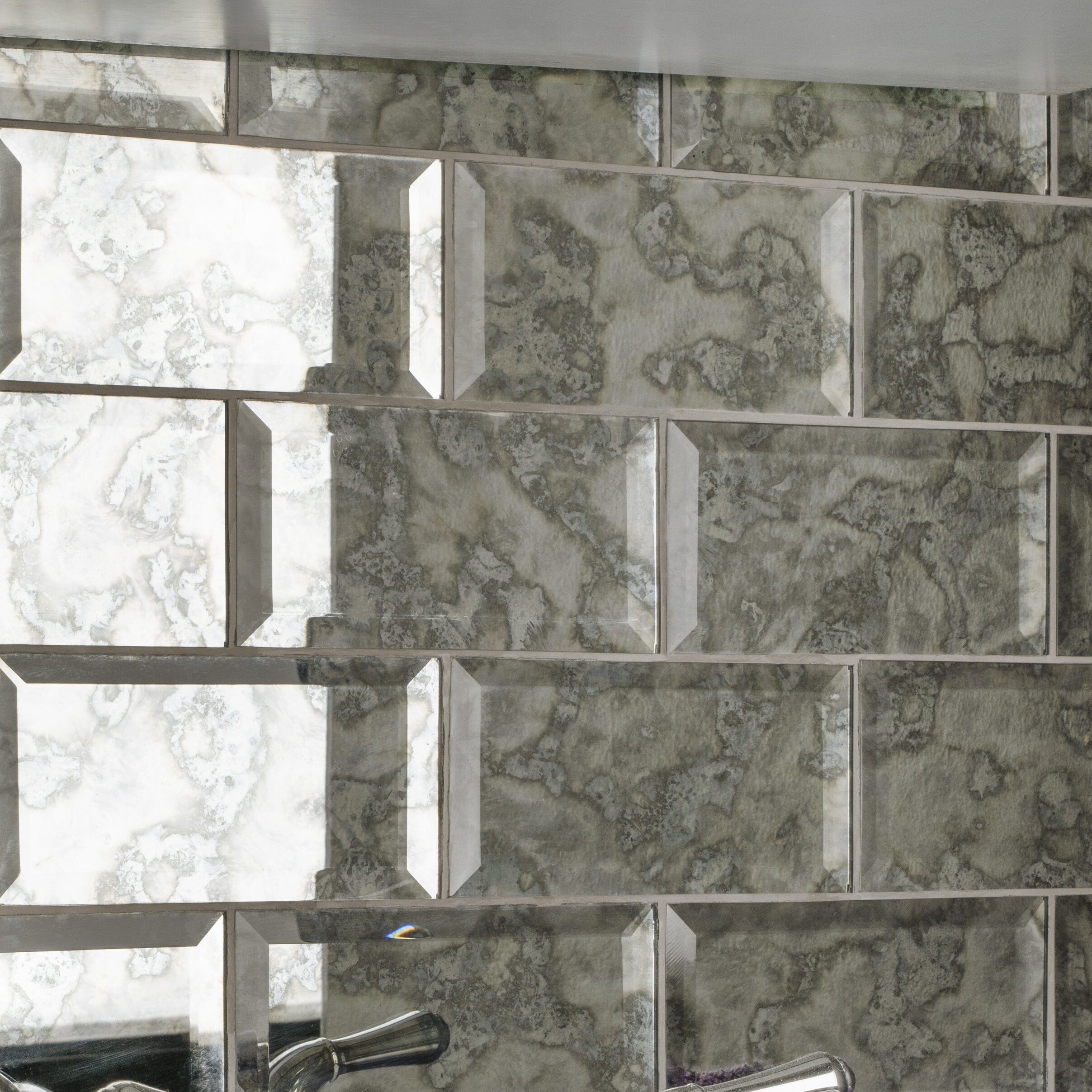 Grey & Mirror Glass Brick Tiles - Mirrored Metro Wall Tile