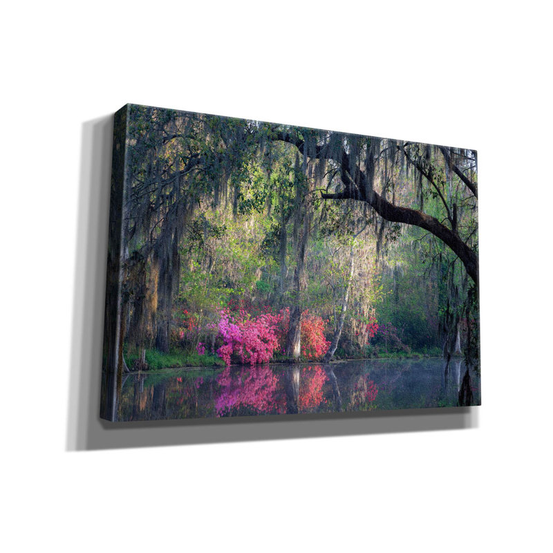 «Alduina Morning Serenity» par H.J. Herrera, H 18 po x l 26 po x P 0,75 po