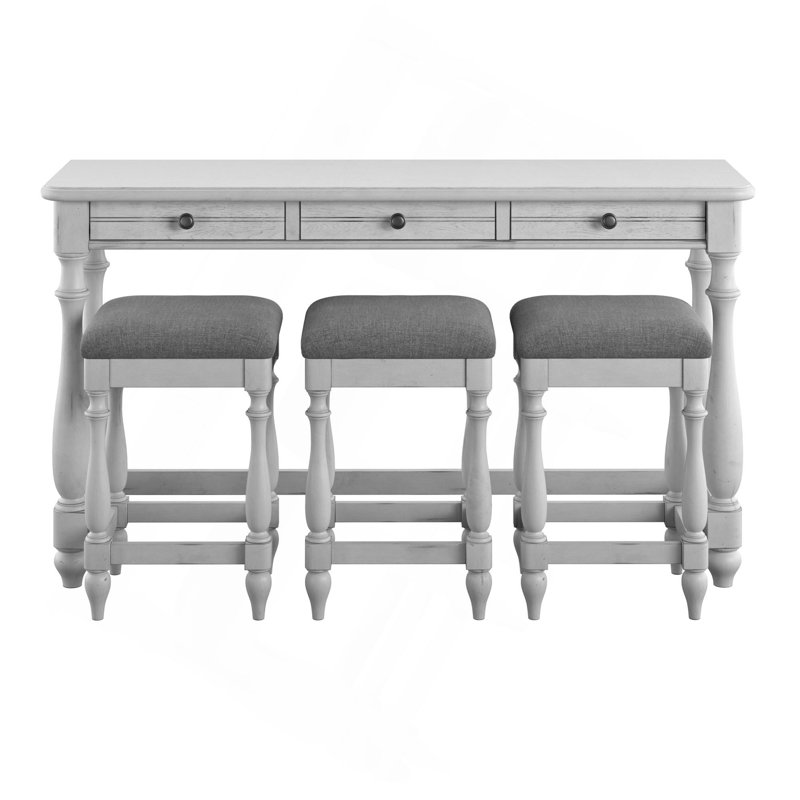 Table de canapé grise avec trois tabourets