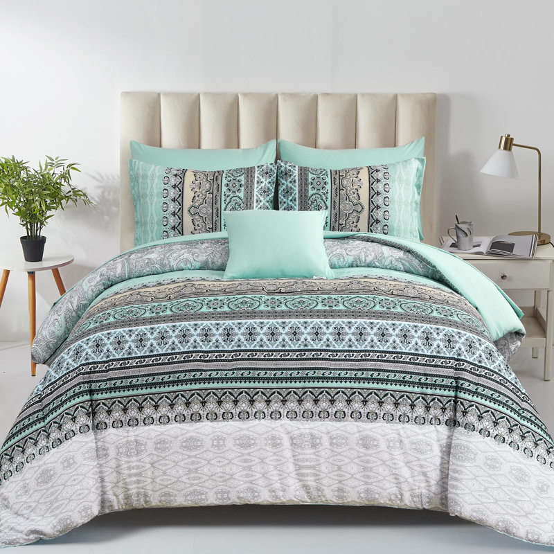 8-Piece Bohemian Striped Bedding Quilt Set Comforter and Sheet Set Soft Microfiber Complete Bedding Sets for All Season