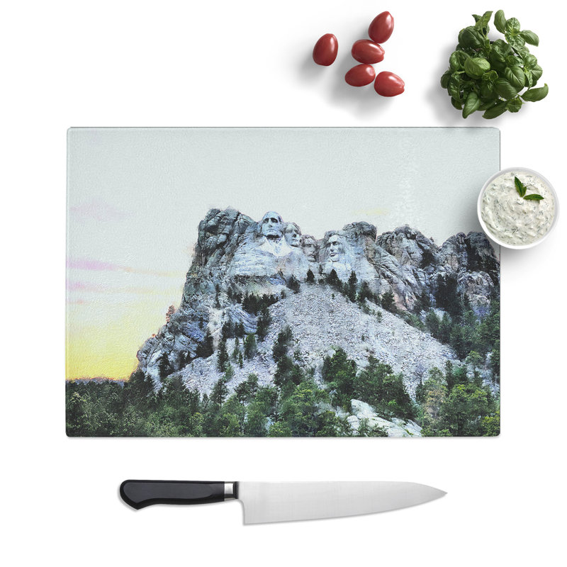 Tempered Glass Mount Rushmore Memorial Chopping Board, 20 cm x 28.5 cm