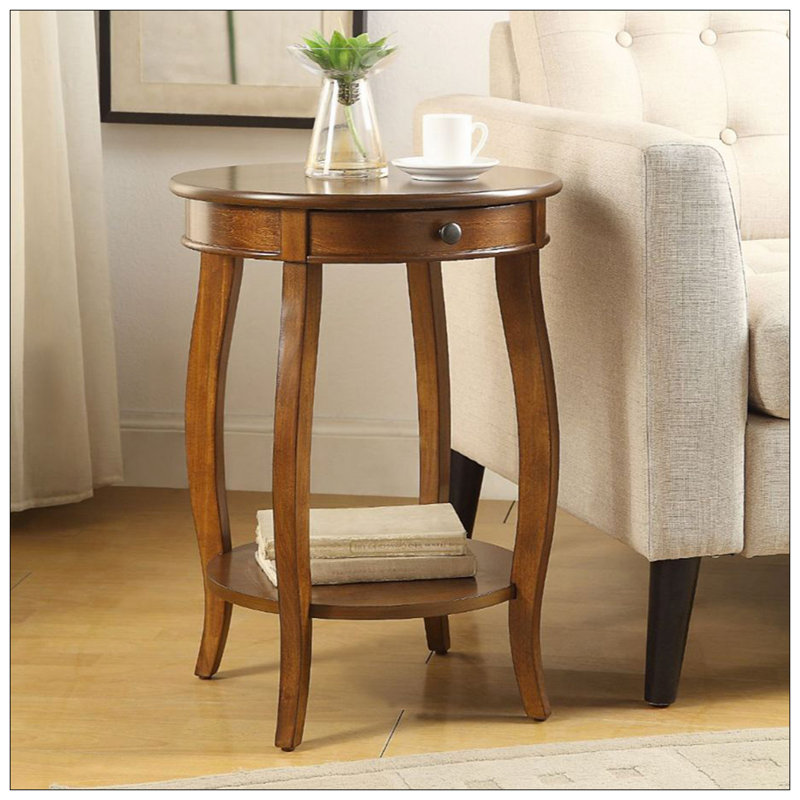 Charmante table d'appoint en bois avec des options de rangement polyvalentes et un design gracieux, Noyer