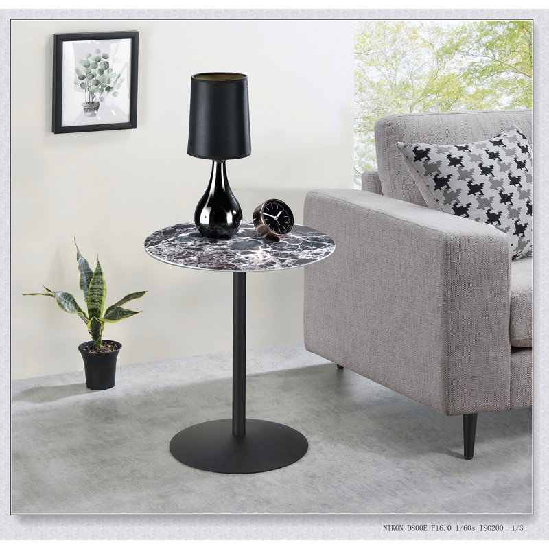 Table de bout Circa de 17,5 pouces avec plateau texturé en marbre noir durable, pour les espaces modernes et compacts, Noir