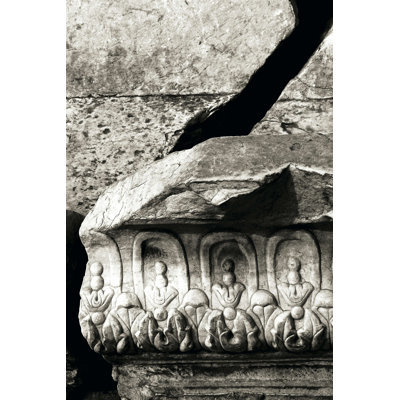 Sculpture sur pierre IV