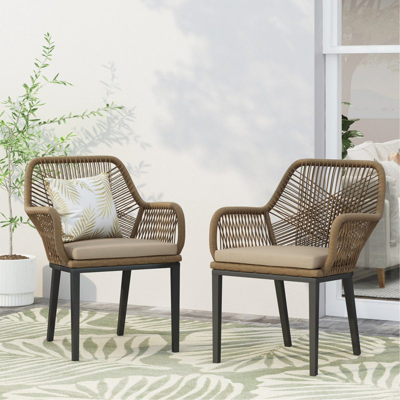 RUSSELL CHAIR