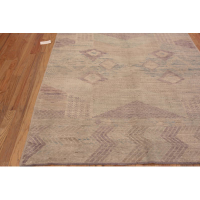 Tapis en laine de style moderne nomade 6 pi 1 po x 7 pi 8 po de la collection Nazmiyal