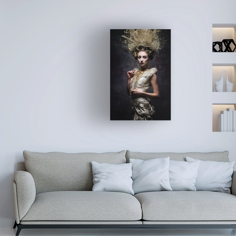 Siegart   The Priestess Canvas Art, L 12 po x H 19 po