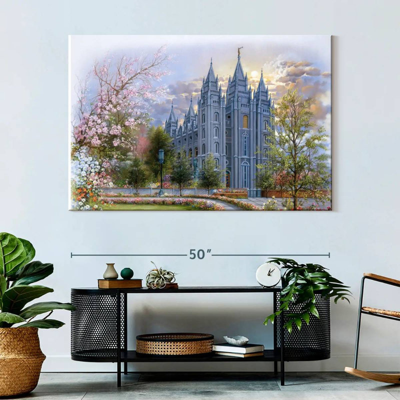 Nicci Temple Garden, 34" H x 51" W