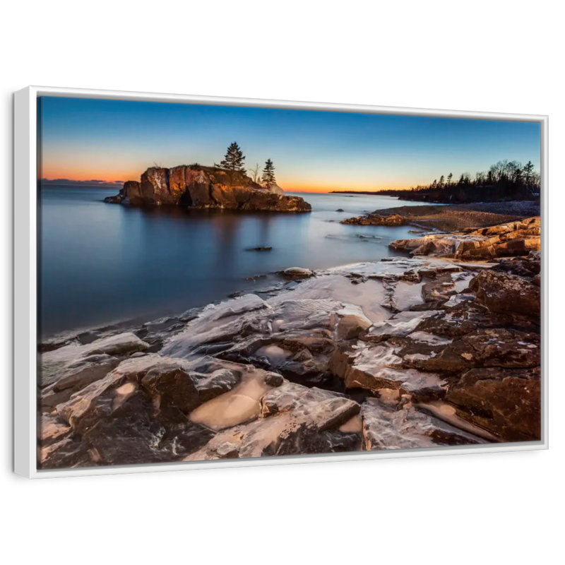 Lac Supérieur au crépuscule, Cadre flottant blanc, 19 po x 13 po
