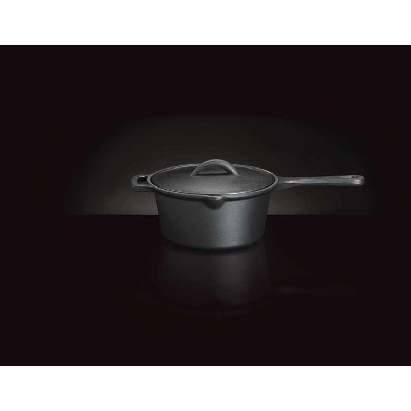 Casserole en fonte avec couvercle