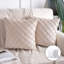 Coussin décoratif carré en velours 18 po, coussins décoratifs texturés à losanges-1138657806-1083166539