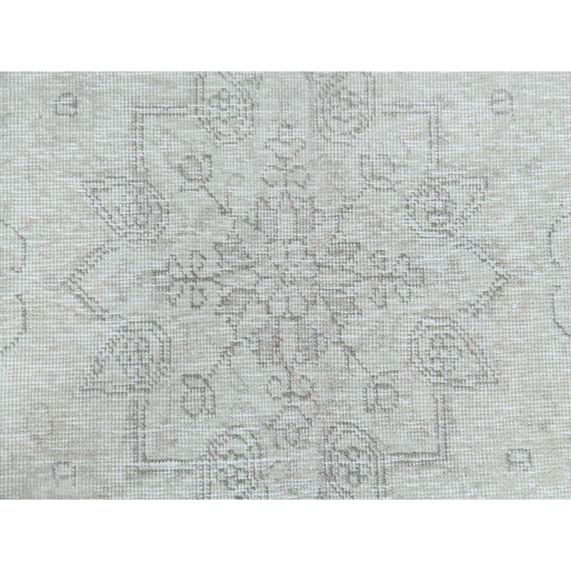 Tapis oriental 6 pi 2 po x 10 po 3 po ivoire tissé à la main, tissé à la main, persan Tabriz ciselé à l'aspect vieilli A147E4AFC0DB4D9BBA1E9198BC20D881