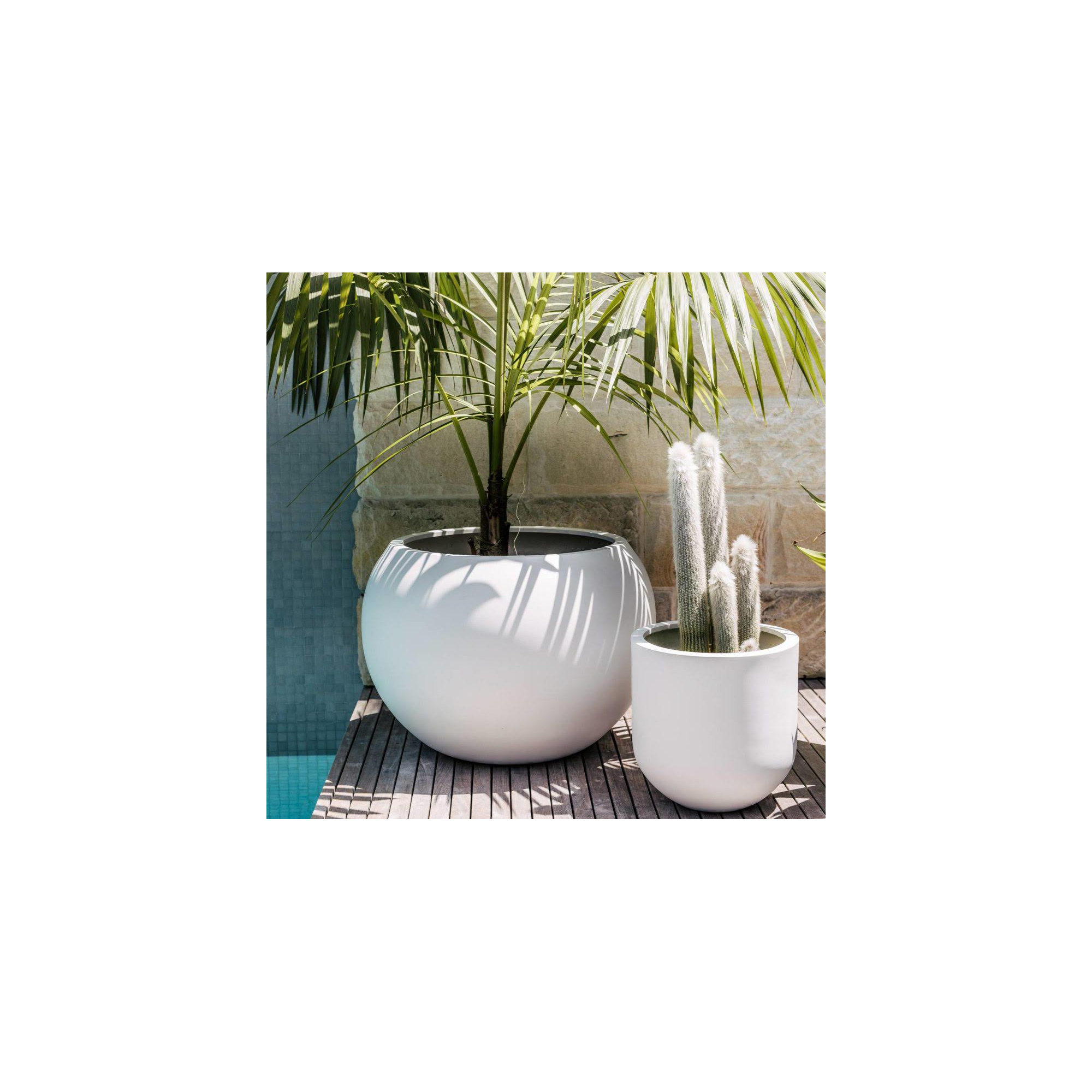 Dorlis Fiberstone Pot Planter, White, 17" H x 21" W x 21" D