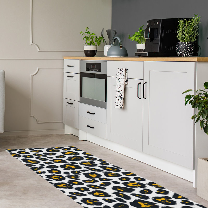 Animal Print Indoor Rug, Runner 2'6" x 8'