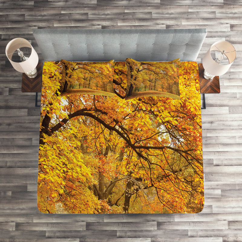 Forest Farmhouse / Country Coverlet