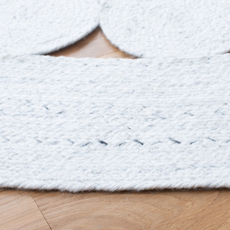 Dowling Hand Woven Performance Rug, Round 4'