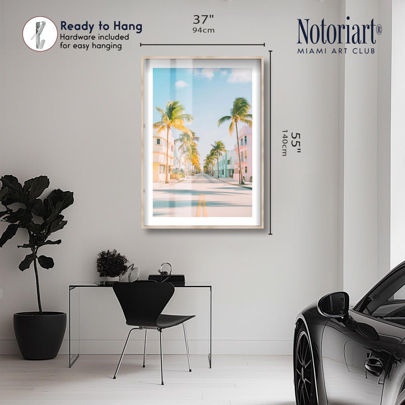 Palmier Parkway Shadowbox Print par Notoriart, Crème, crème, H 55 po x l 37 po