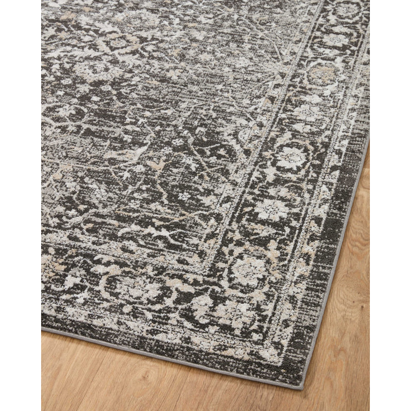 Aliyana Oriental Indoor Rug, Square 1'6"