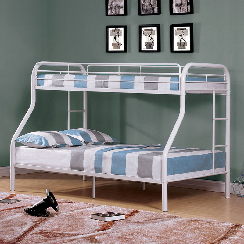 Lit simple superposé au dessus d'un lit double en métal de style contemporain avec échelle en angle, blanc, Blanc