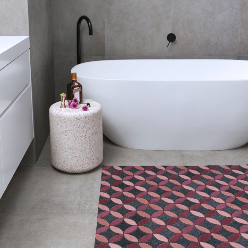 Aladdin Geometric Area Rug in Pink, Rectangle 5'3" x 7'10"