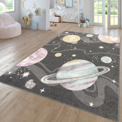 Tapis pour enfants Arielly avec planètes et étoiles aux couleurs pastel
