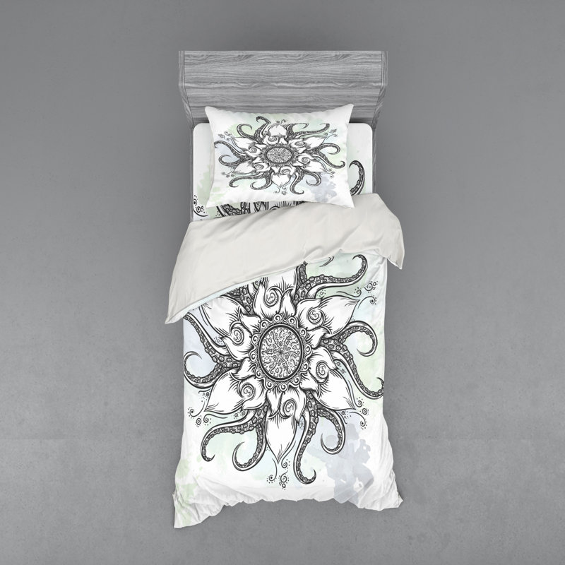 Octopus Eclectic Duvet Cover, Queen Duvet Cover + 3 Additional Pieces, Gray