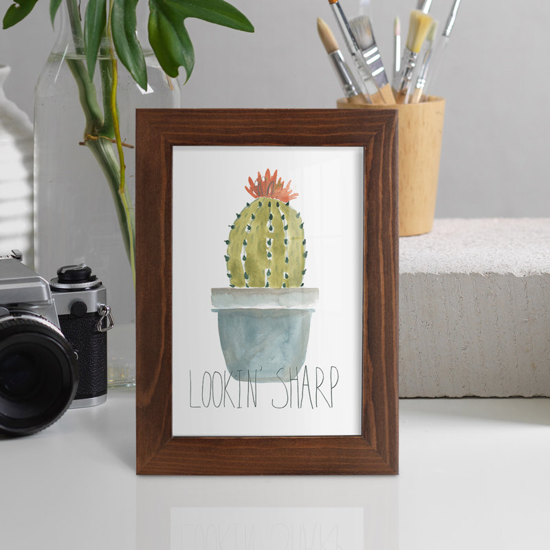 Sedona Punny Plant II encadrée sur papier, H 7 po x l 5 po x P 1 po, Châtaigne