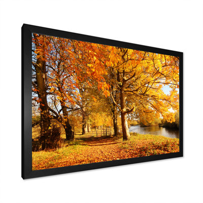 «Yellow Autumn Artistic Forest By The Lake», reproduction sur toile