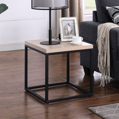Table de bout carrée en bois et métal, chêne naturel, pour la chambre à coucher du salon, espace de rangement spacieux, table de chevet en chêne à installation simple, zones de couchage pour table d'appoint, look industriel, amplement d'espace de tablette