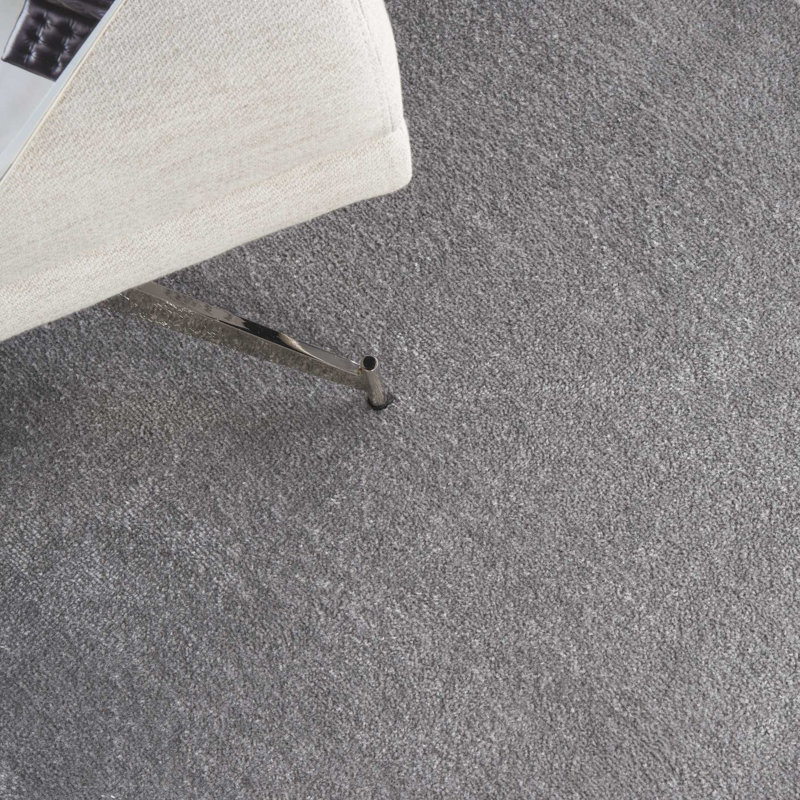 Mullican Sandy Solid Silver/Grey Easy Care Indoor/Outdoor Area Rug, Rectangle 5' x 7'