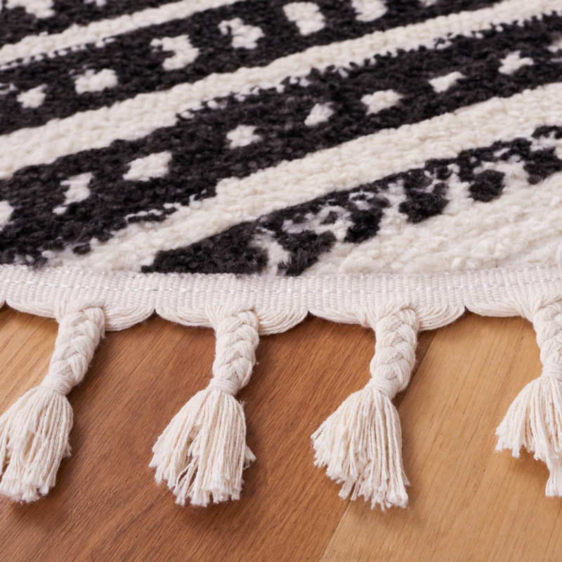 Baar Tassel Performance Abstract Rug, Round 6'7"