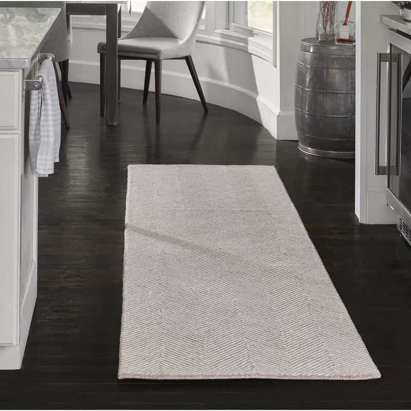Wheaton Wool Chevron Area Rug in Taupe, Rectangle 2' x 3'