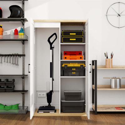 Grande armoire de rangement sous vide en bois avec 2 portes et une tablette réglable, idéale pour les solutions de rangement organisées et élégantes