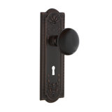Meadows Plate with Decorative Keyhole and Black Porcelain Door Knob