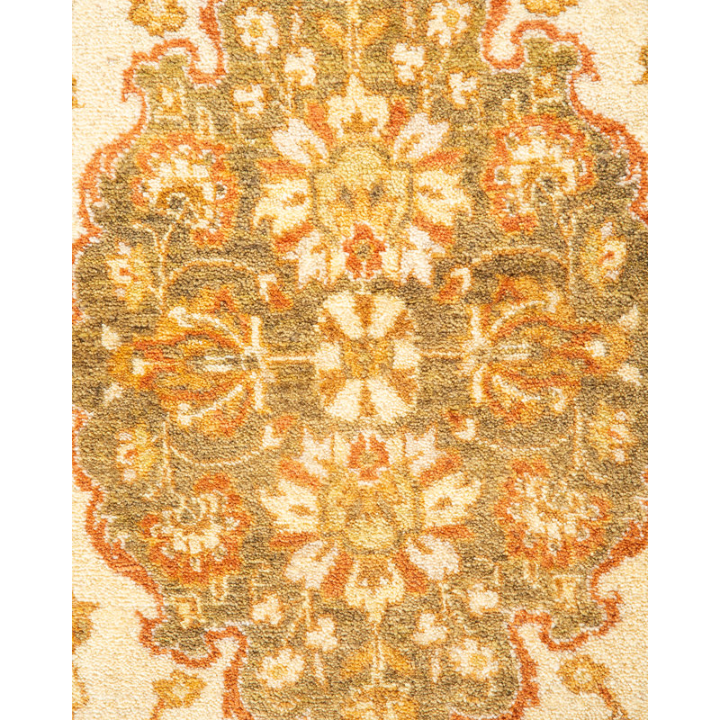 Ivory Hand-Knotted Wool Oriental 4' x 6' Rug
