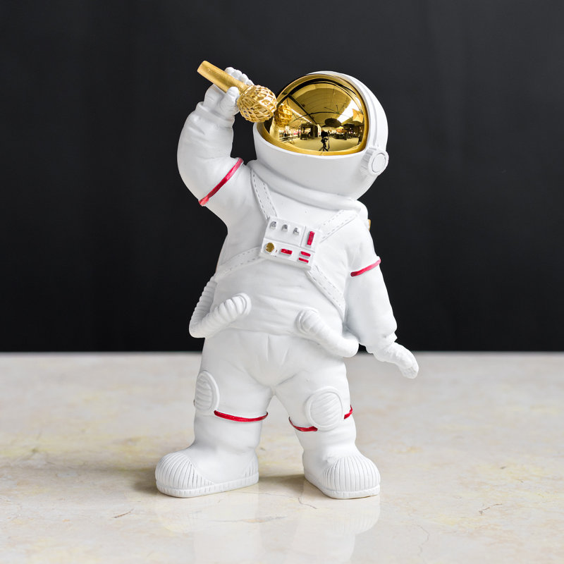 Ashburnham Figurines & Sculptures