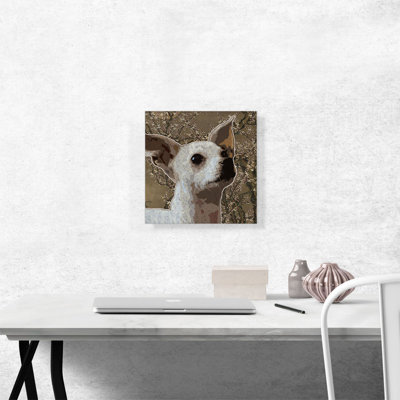 " Chihuahua Dog Breed Brown Flowers "