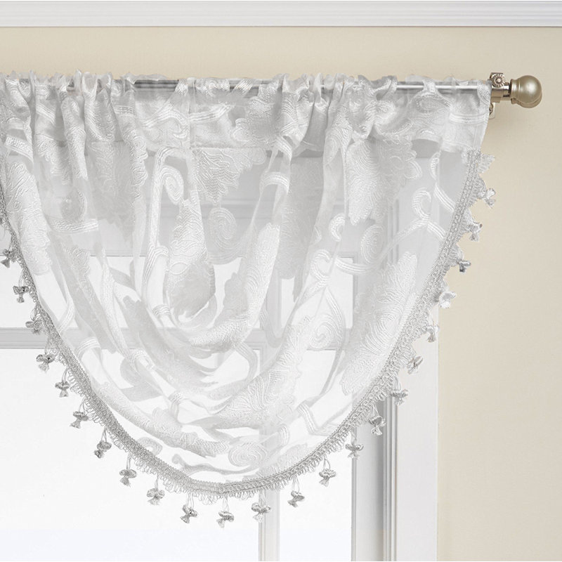 Cantonnière 57 po Kelliher Scroll Elegance, Blanc