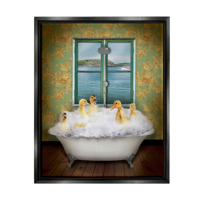 «Ducks Bathing Tub Ocean View», estampe numérique par John Hovenstine, H 31 po x l 25 po x P 1,7 po