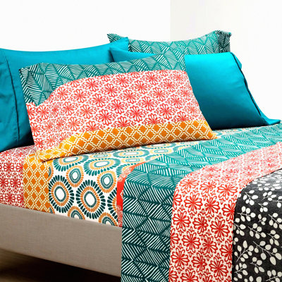 BohoStripe Comfort 6-Piece Bedding Set - Queen Size, Turquoise - Soft & Stylish Bohemian Design - Bold Sheets for Bedroom,