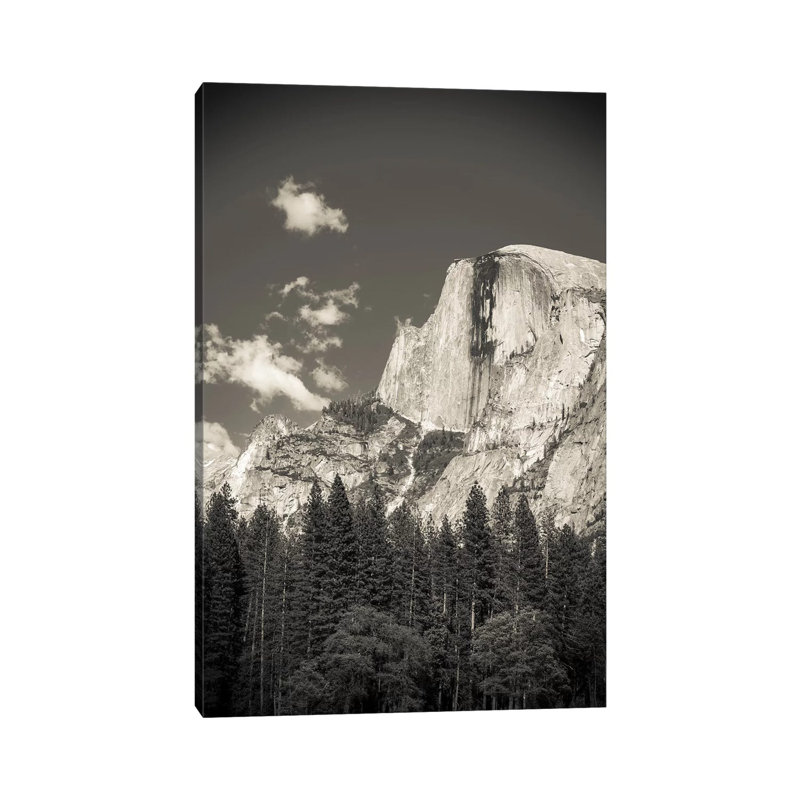 «Half Dome, Yosemite National Park, California, USA» par Russ Bishop - photographie sur toile tendue