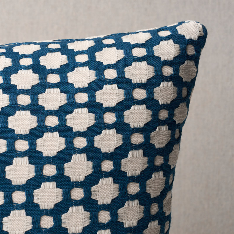 Betwixt Pillow, Indigo/Ivory