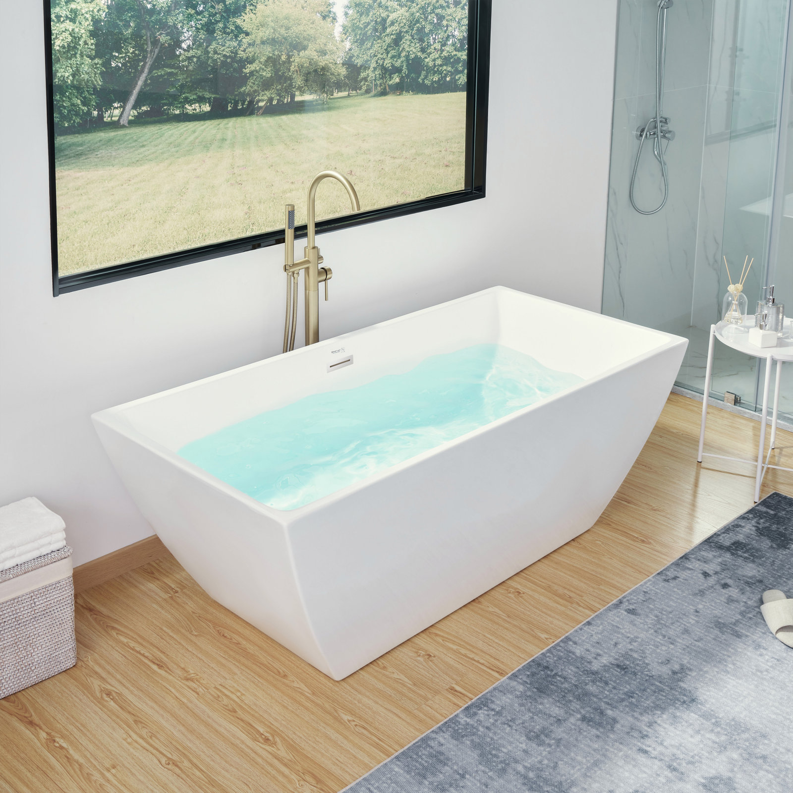 Lydia 59" x 30" Freestanding Soaking Bathtub, White/Classic Chrome