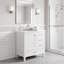 Meuble-lavabo moderne autoportant de 30 pouces avec lavabo simple en céramique intégrée, cadre en bois massif, porte à fermeture en douceur et 3 tiroirs.-133679500