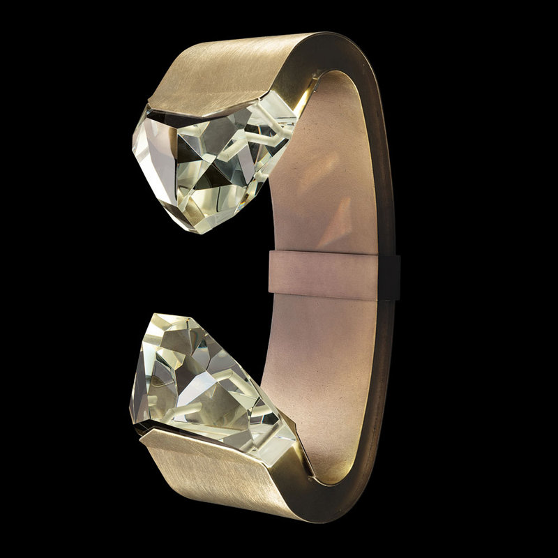 Strata 2 - Light LED Wallchiere, Soft Bronze