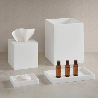 One Size Bath Accessories Set, Frosted White