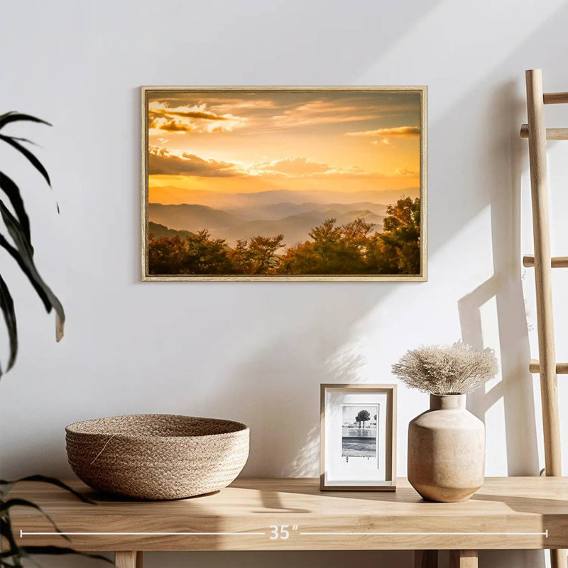 Blue Ridge au lever du soleil, 19 po x 13 po, Cadre flottant en bois naturel