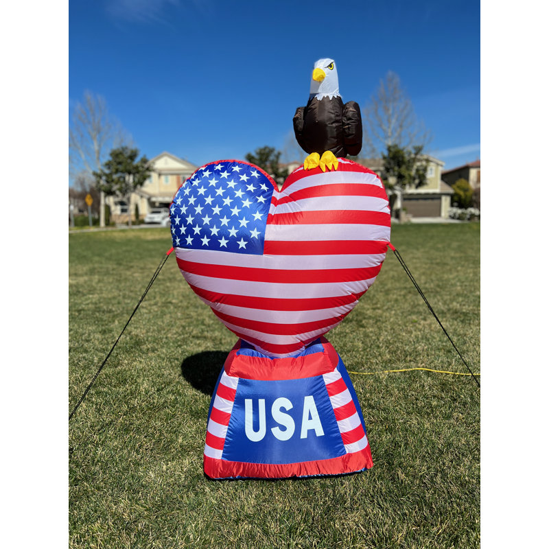 Eagle and American flag - Cedar Ornament Eagle and American flag - Cedar Ornament